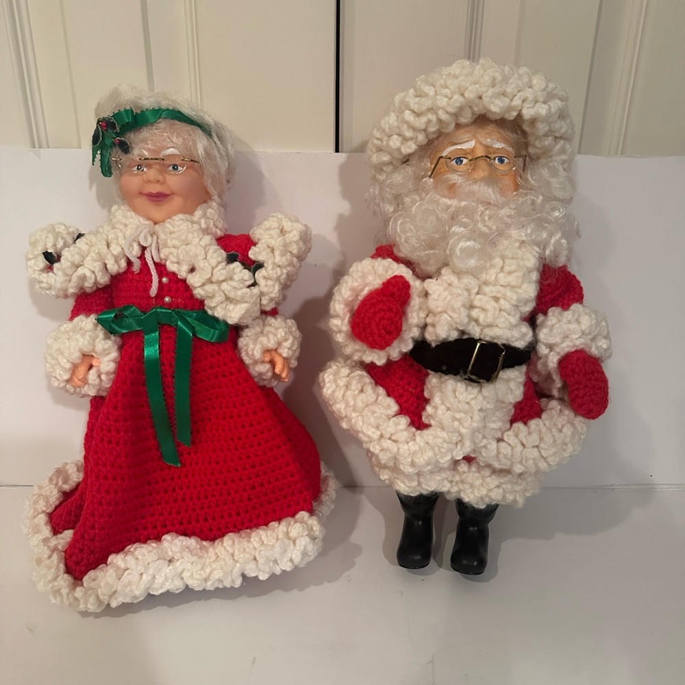 Vintage Hand Crocheted Mr and Mrs Santa Clause